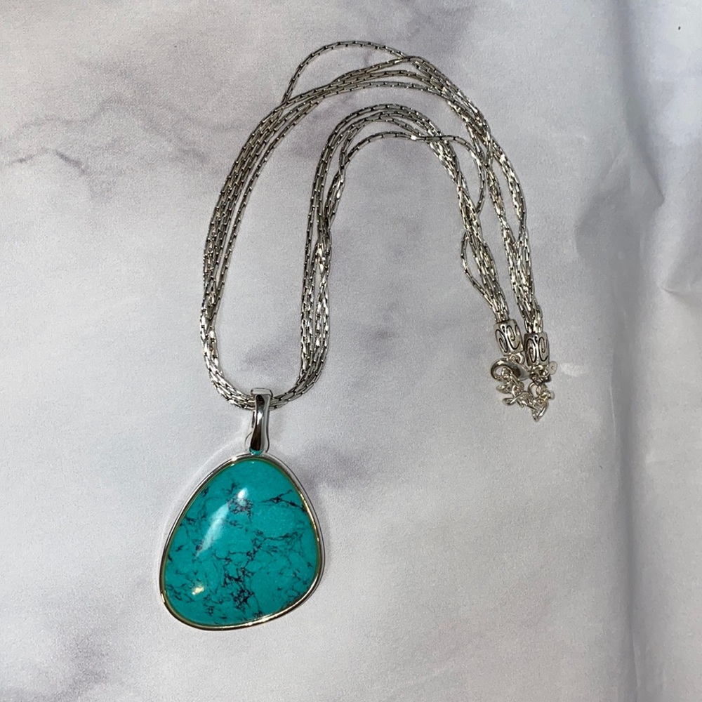 Premier Designs turquoise pendant and silver tone chain